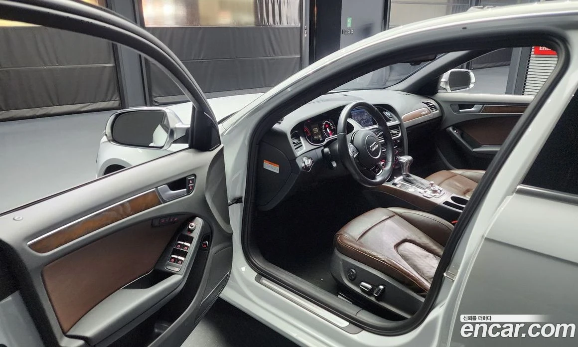 Audi A4 35 TDI Quattro Comfort Edition B8, снимка 10 - Автомобили и джипове - 56122176