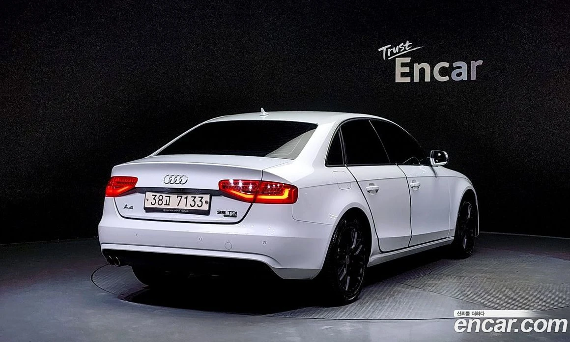 Audi A4 35 TDI Quattro Comfort Edition B8, снимка 2 - Автомобили и джипове - 56122176