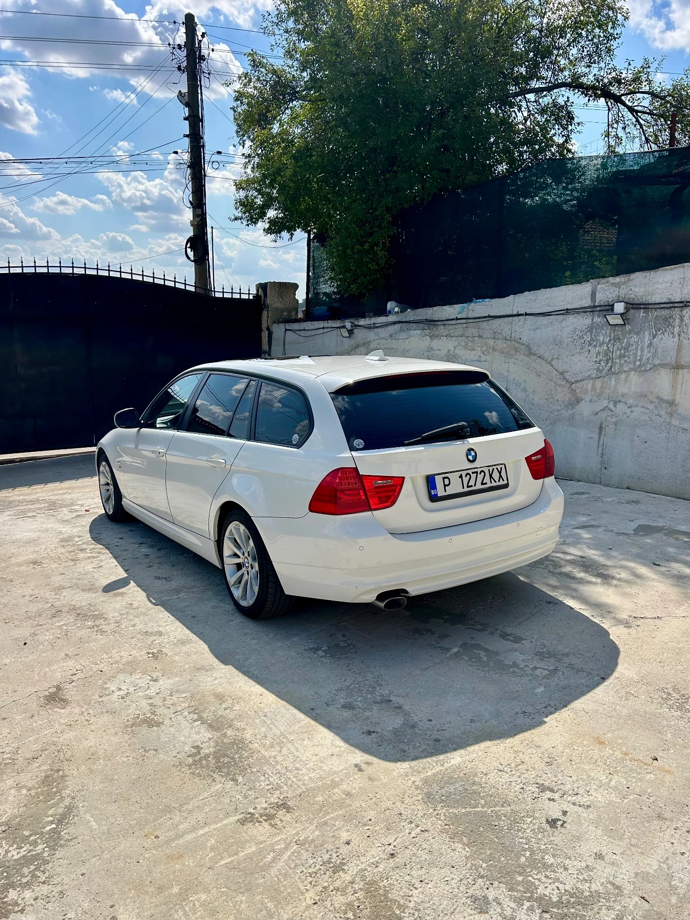 BMW 320, снимка 4 - Автомобили и джипове - 56152484
