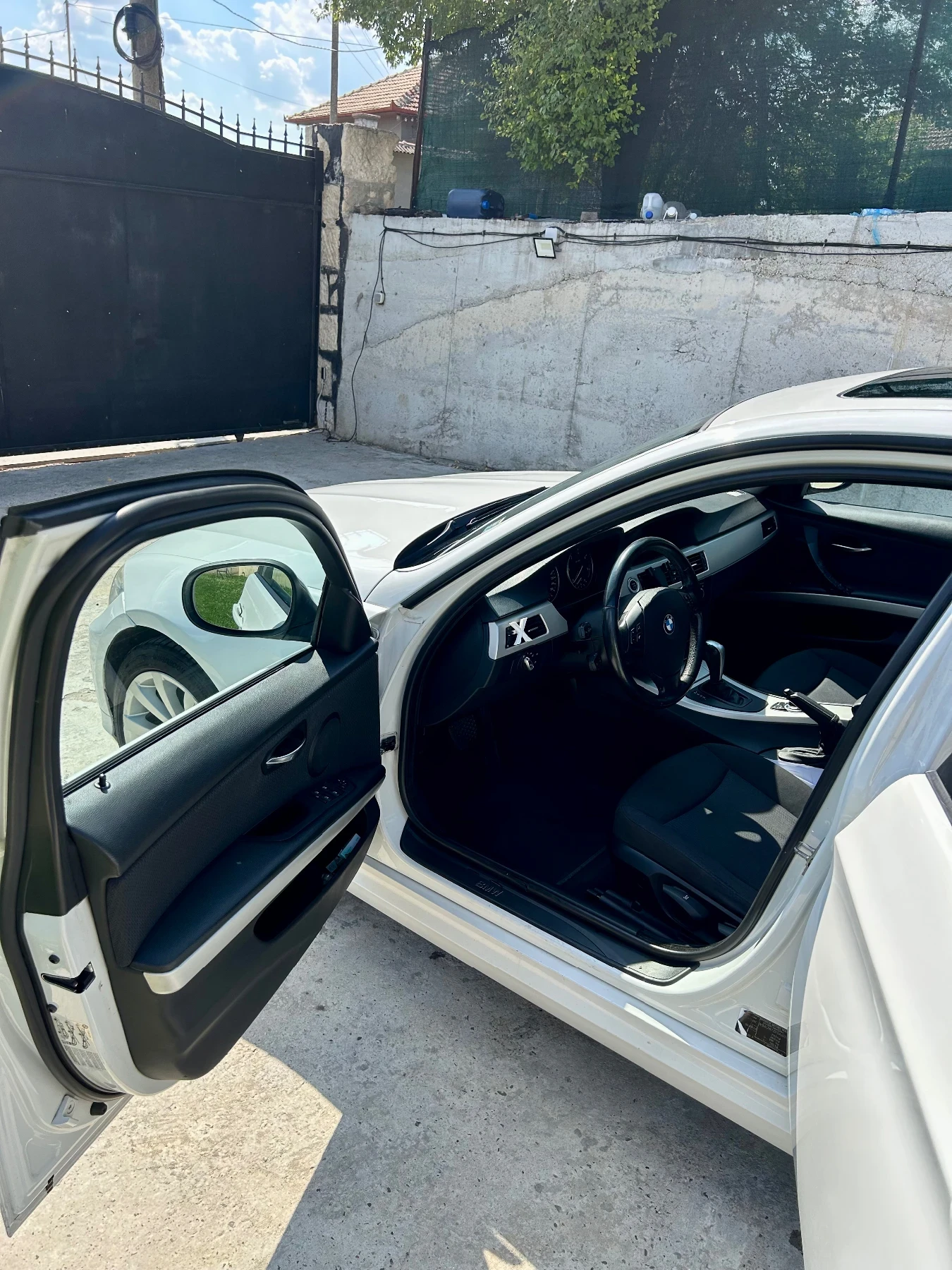 BMW 320, снимка 8 - Автомобили и джипове - 56152484