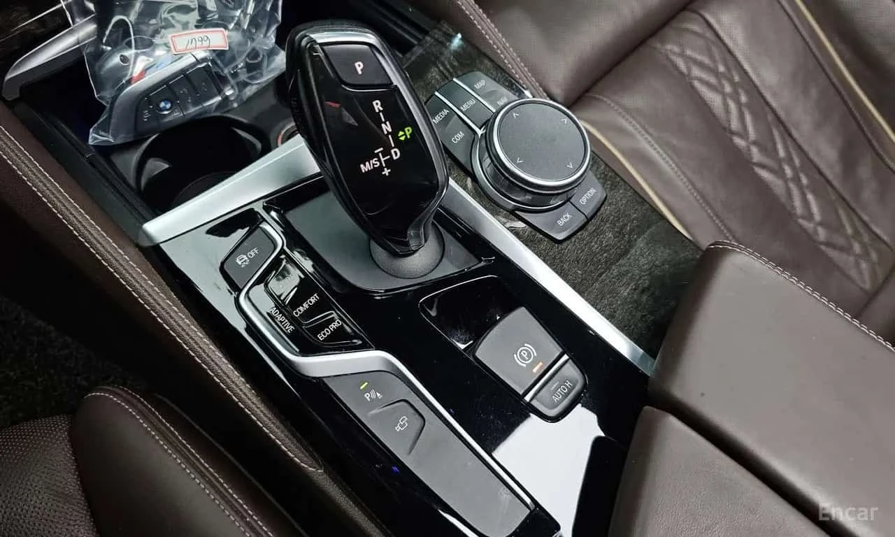 BMW 530 d M Sport | АВТОФИНАНСИРАНЕ | ЦЕНА ДО БЪЛГАРИЯ, снимка 9 - Автомобили и джипове - 56167332