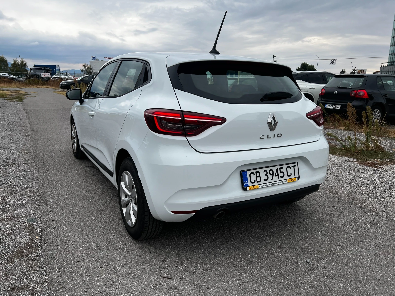Renault Clio V M/T, снимка 7 - Автомобили и джипове - 56252044