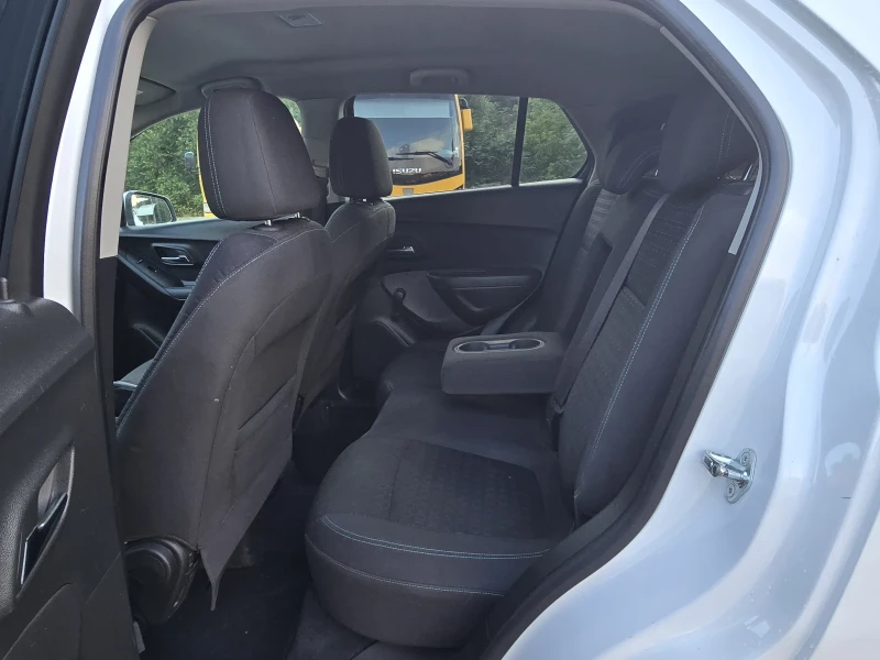 Chevrolet Trax  Италия 1.6  бензин Топ състояние, снимка 17 - Автомобили и джипове - 51058650