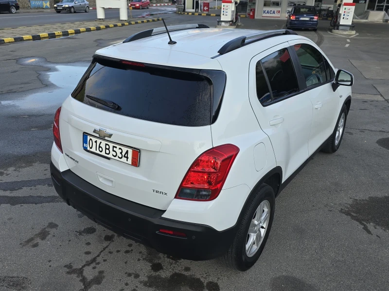 Chevrolet Trax  Италия 1.6  бензин Топ състояние, снимка 10 - Автомобили и джипове - 51058650