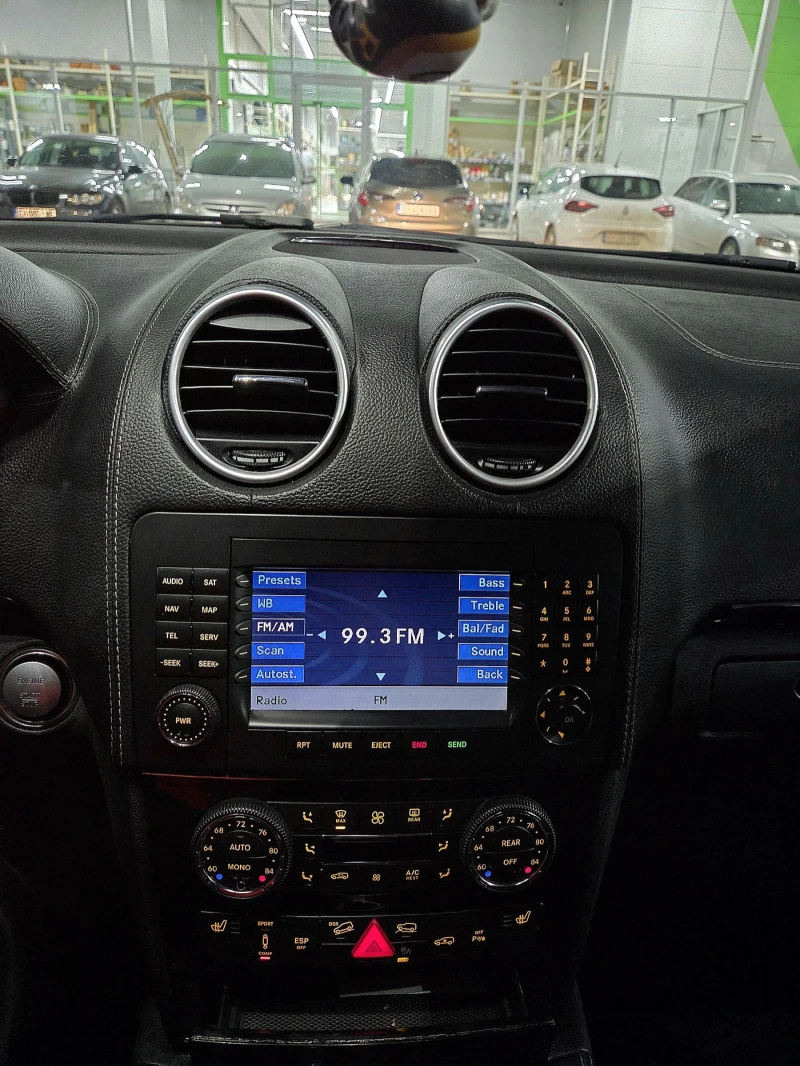 Mercedes-Benz GL 550, снимка 7 - Автомобили и джипове - 53159863