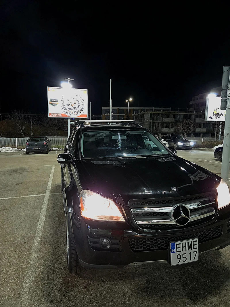 Mercedes-Benz GL 550, снимка 3 - Автомобили и джипове - 53159863