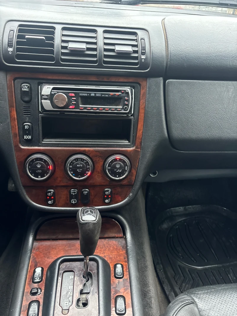 Mercedes-Benz ML 270 Facelift , снимка 11 - Автомобили и джипове - 53343494