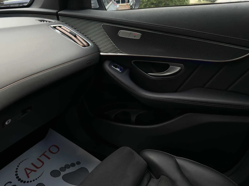 Mercedes-Benz EQC 400 AMG/4M/85kWh/Side Assist/Virtual/Ambient/Камер, снимка 13 - Автомобили и джипове - 53472224