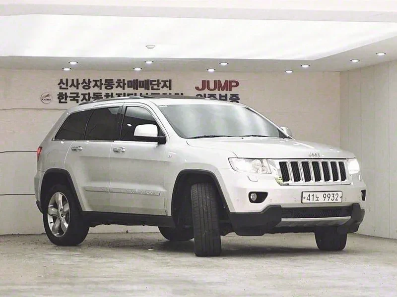 Jeep Grand cherokee 3.0 - изображение 2