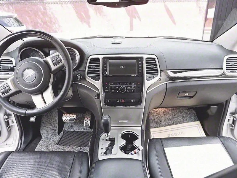 Jeep Grand cherokee 3.0 - изображение 10