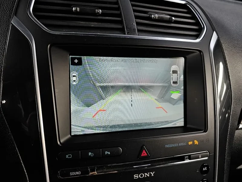 Ford Explorer 2.3 AWD, снимка 15 - Автомобили и джипове - 54351550