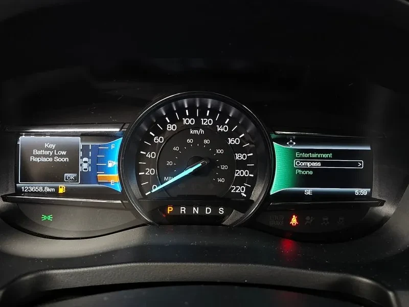 Ford Explorer 2.3 AWD, снимка 8 - Автомобили и джипове - 54351550