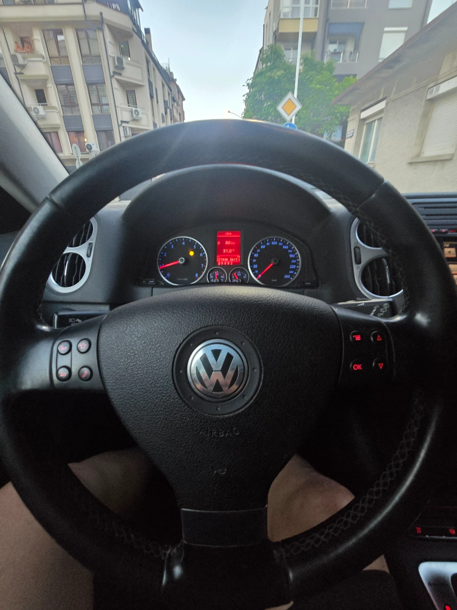 VW Tiguan  - изображение 9