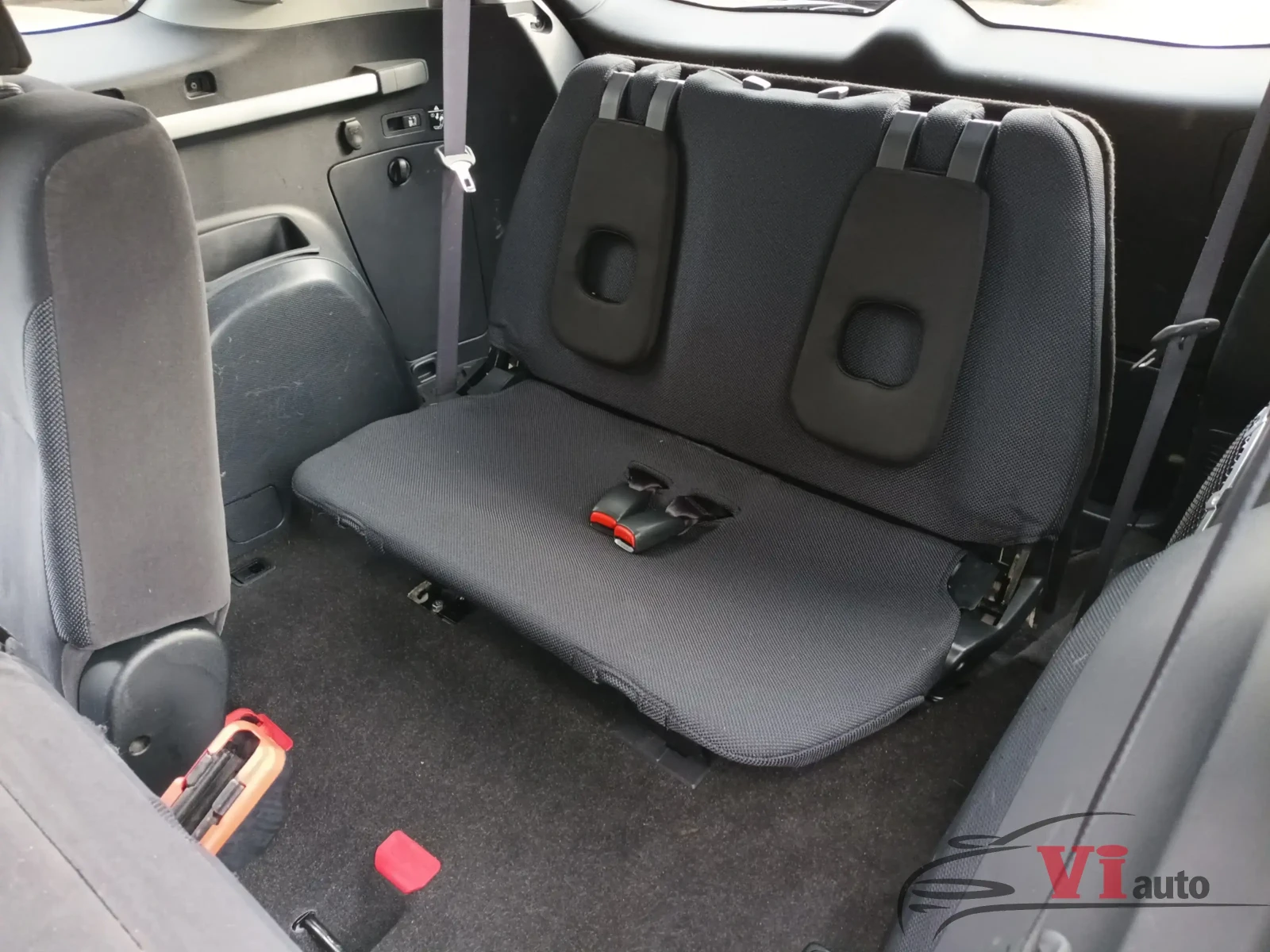 Mitsubishi Outlander 2.0DI-D/4x4/7 места/6sk, снимка 13 - Автомобили и джипове - 52533345