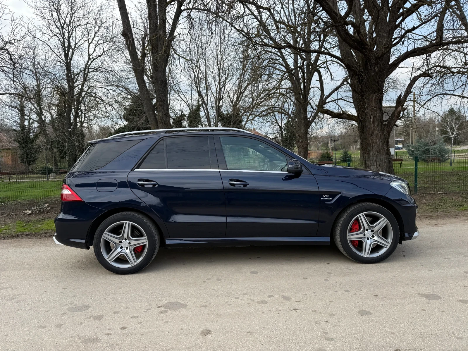Mercedes-Benz ML 63 AMG 700к.с.* 360* ОБДУХВАНЕ* , снимка 8 - Автомобили и джипове - 54064724