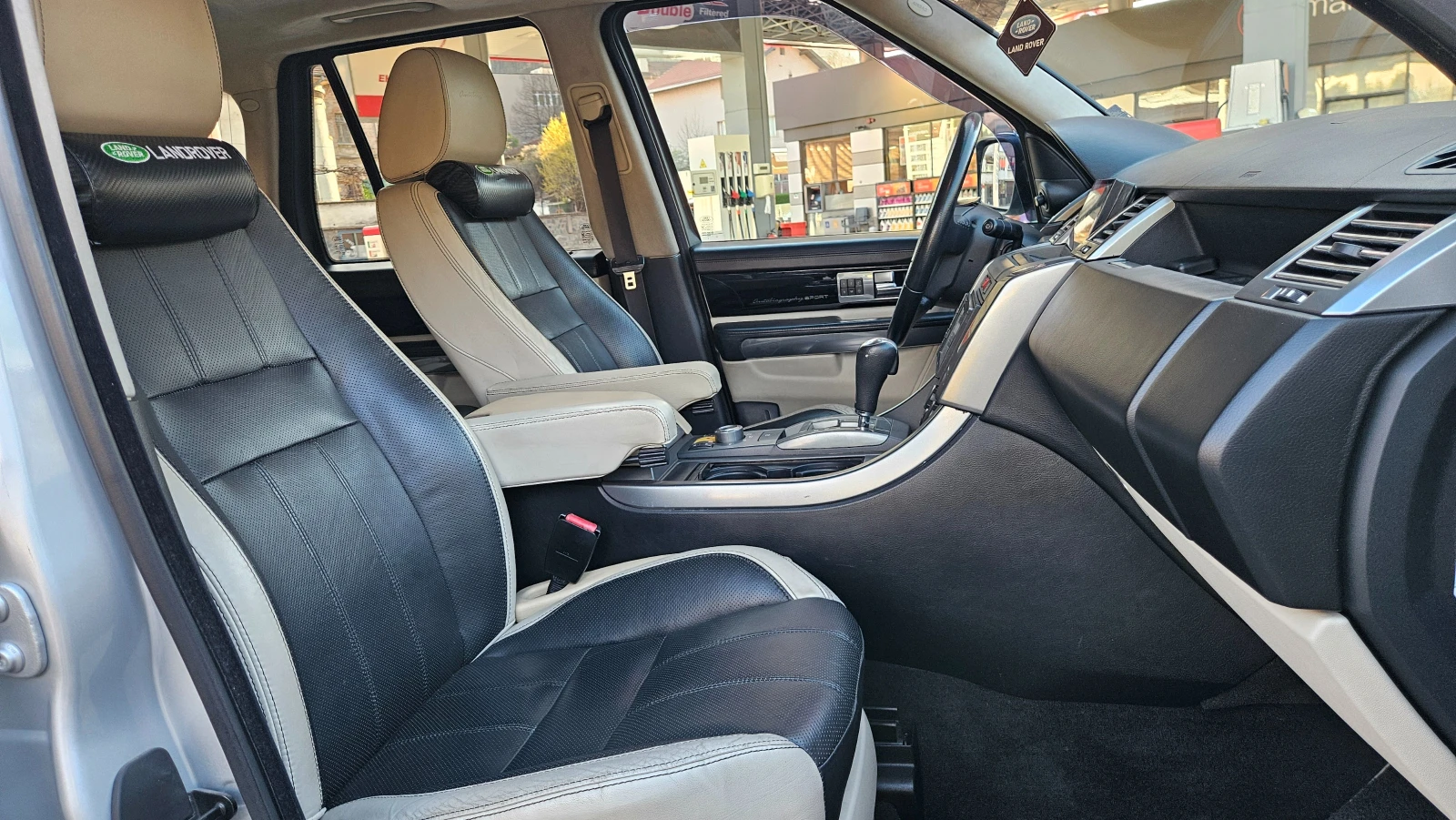 Land Rover Range Rover Sport Autobiography/Avtomat/Navig/Koja/ Unikat, снимка 13 - Автомобили и джипове - 54131631