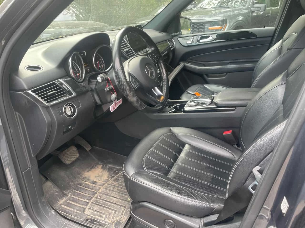Mercedes-Benz GLE 350 d * DISTRONIC* 360* HARMAN/KARDON* , снимка 5 - Автомобили и джипове - 54795856