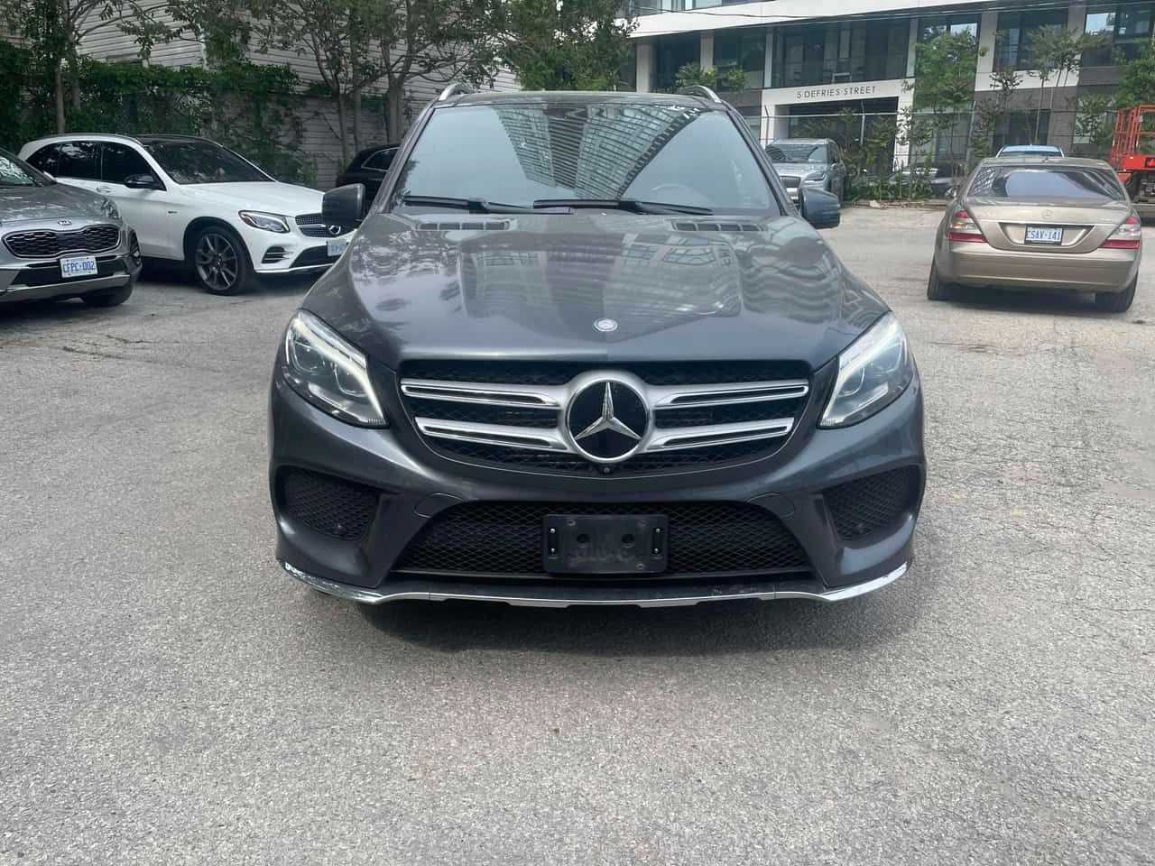 Mercedes-Benz GLE 350 d * DISTRONIC* 360* HARMAN/KARDON* , снимка 6 - Автомобили и джипове - 54795856