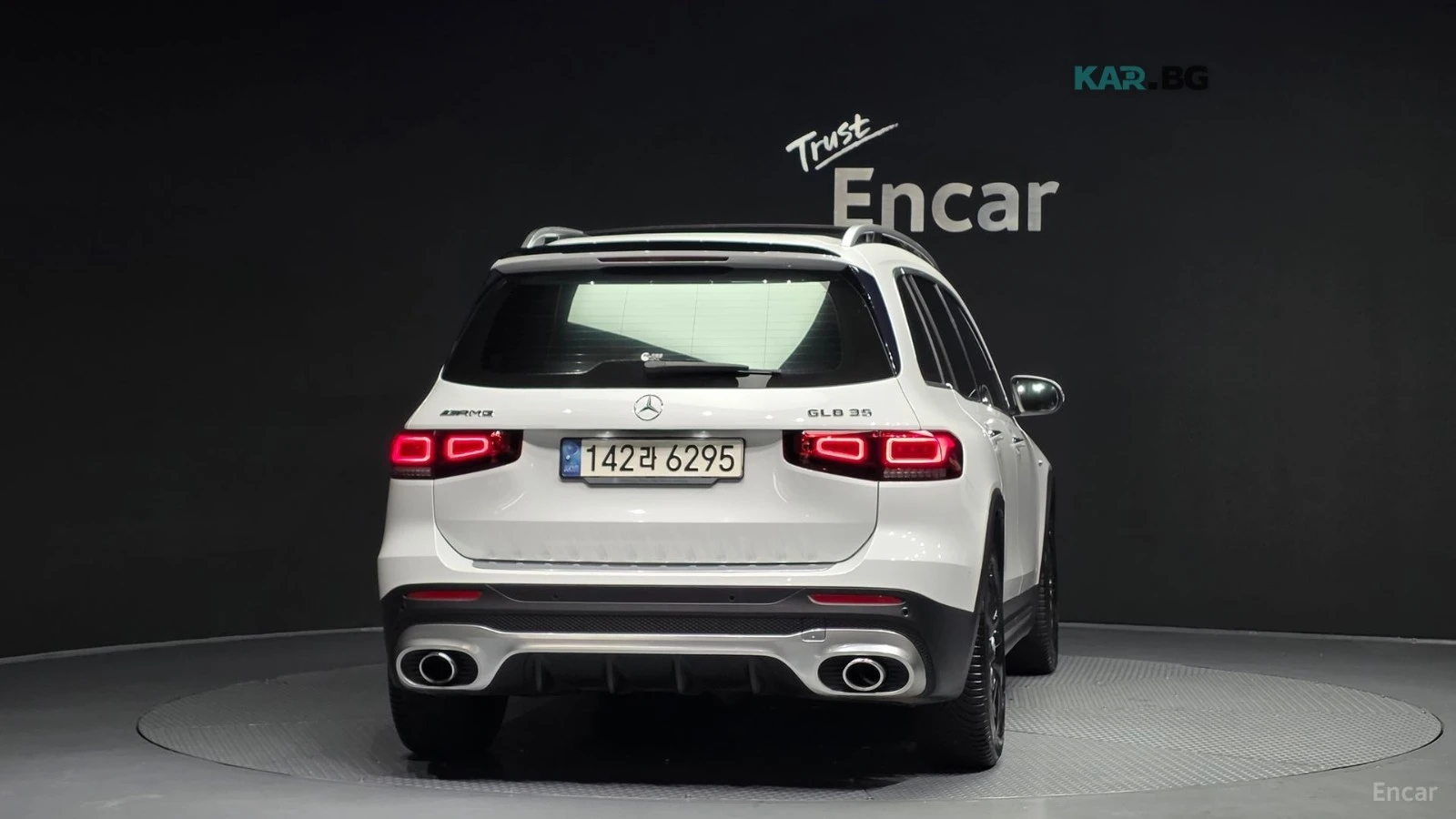 Mercedes-Benz GLB 35AMG 4Matic* КОЖА* НАВИ* КАМЕРА, снимка 4 - Автомобили и джипове - 55119539