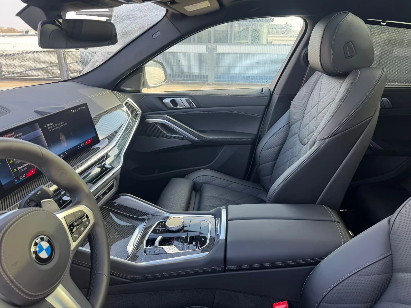 BMW X6 30d/ M SPORT PRO/ SHADOW LINE/ ICONIC GLOW/ HUD, снимка 14 - Автомобили и джипове - 55581925