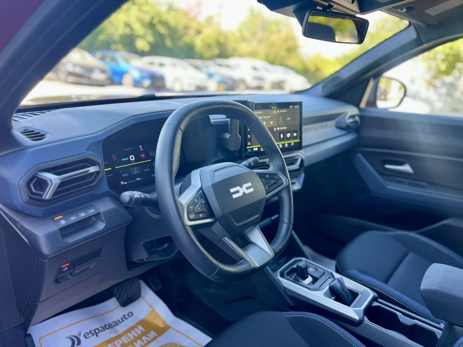 Dacia Duster 1.6 E-Tech Full Hybrid / 140 к.с. / ГАРАНЦИЯ, снимка 9 - Автомобили и джипове - 55798805
