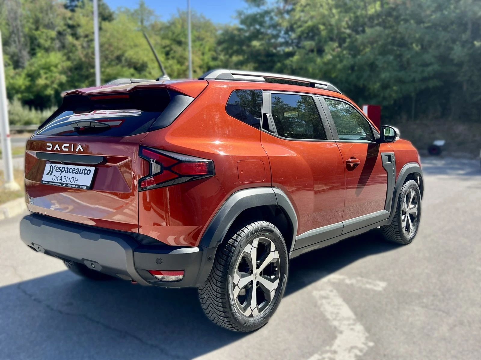 Dacia Duster 1.6 E-Tech Full Hybrid / 140 к.с. / ГАРАНЦИЯ, снимка 4 - Автомобили и джипове - 55798805