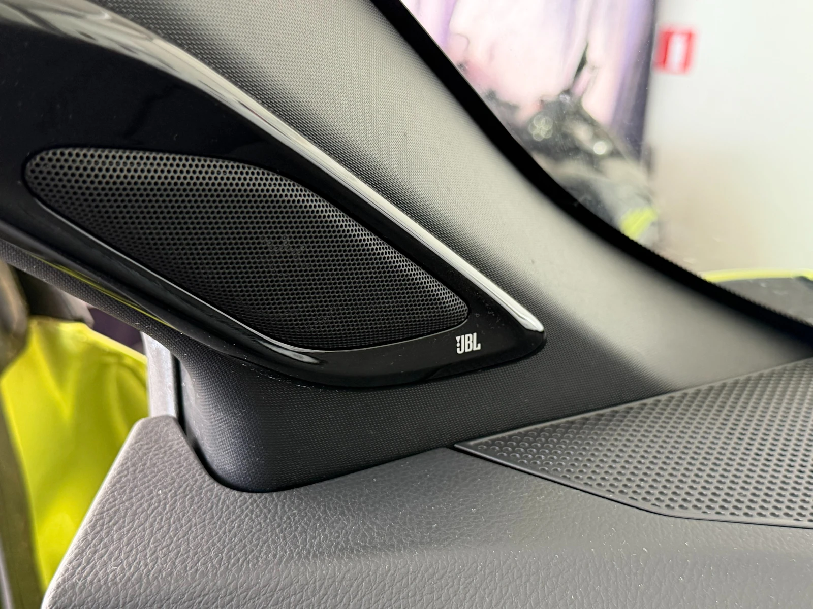 Toyota C-HR 1.8* СЪС СЕРВИЗНА КНИЖКА С ПЪЛНА ИСТОРИЯ В TOYOTA, снимка 12 - Автомобили и джипове - 55835610