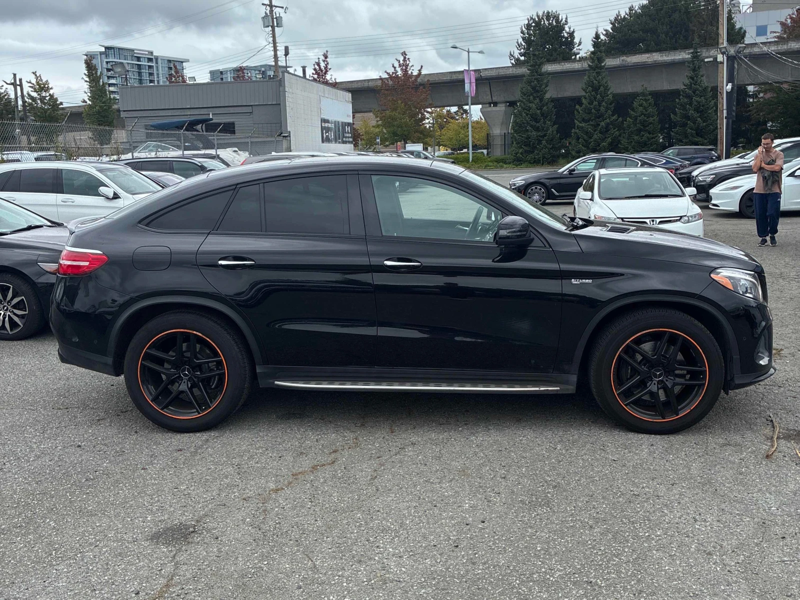 Mercedes-Benz GLE 43 AMG Coupe * CARFAX * 59k km! * , снимка 4 - Автомобили и джипове - 55841271