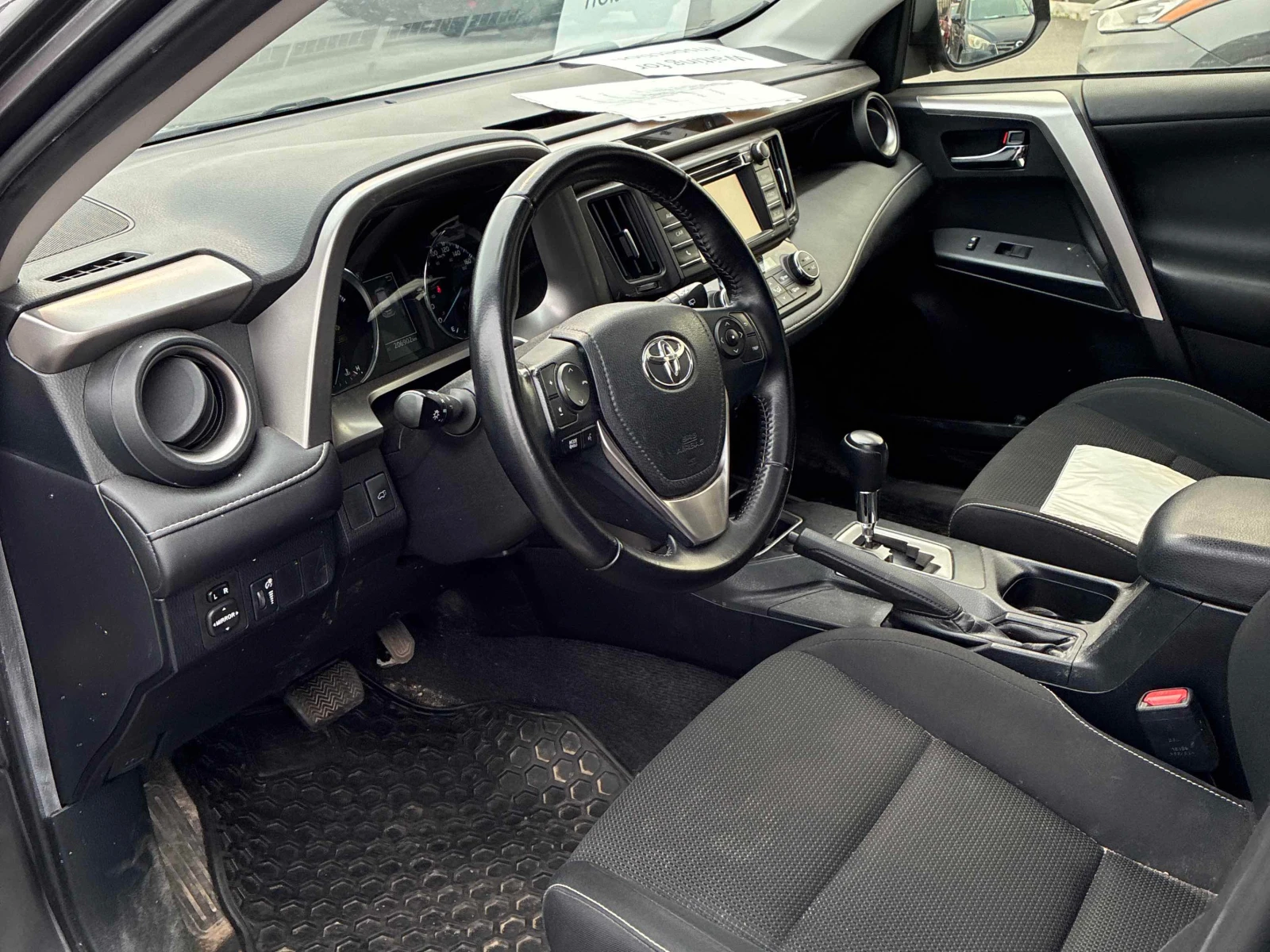 Toyota Rav4 * XLE * АВТОКРЕДИТ БЕЗ ПЪРВОНАЧАЛНА ВНОСКА* , снимка 5 - Автомобили и джипове - 56128293