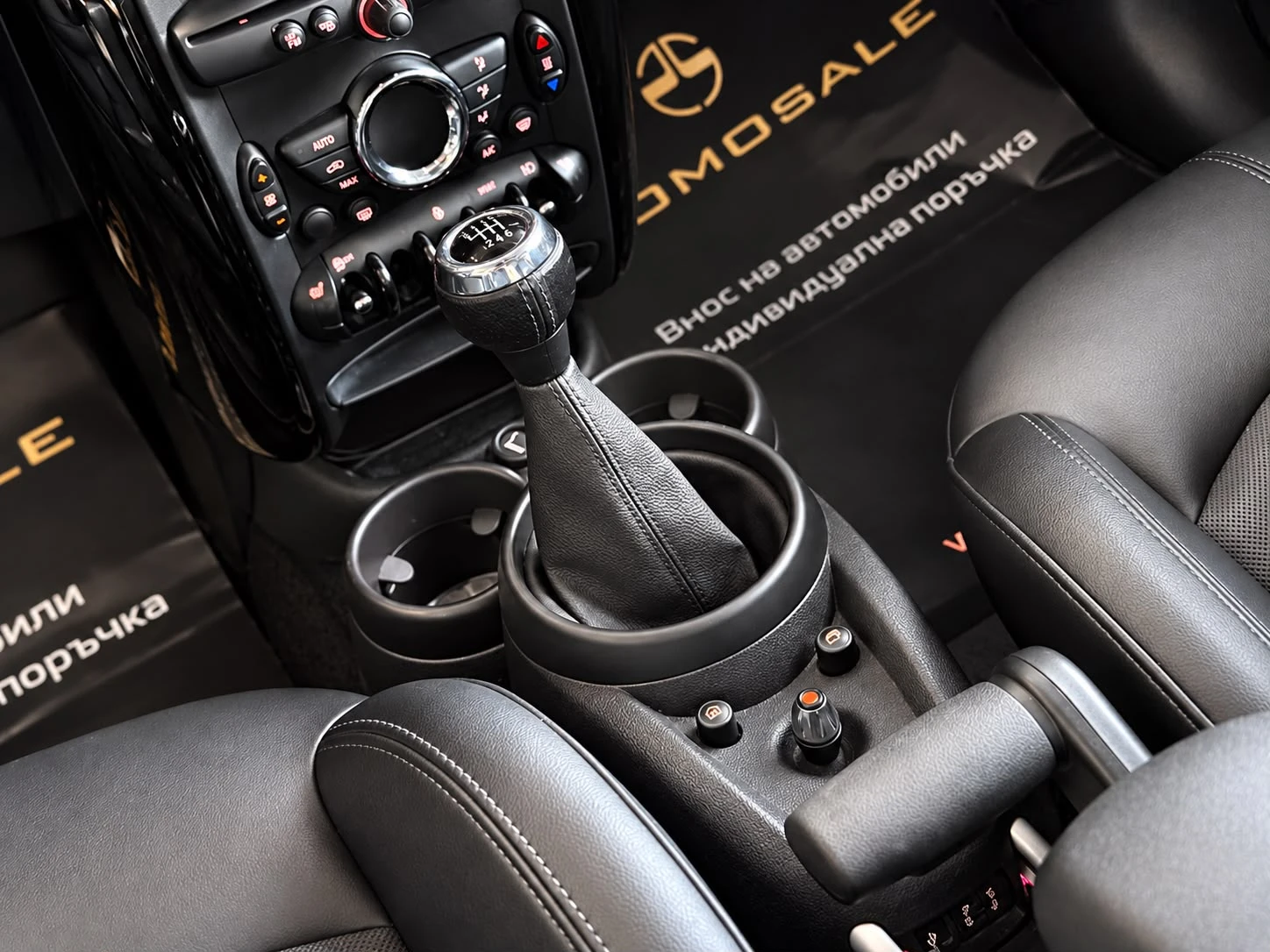 Mini Countryman All4* Turbo* S* Подгрев* Pano* ЛИЗИНГ , снимка 13 - Автомобили и джипове - 56311043