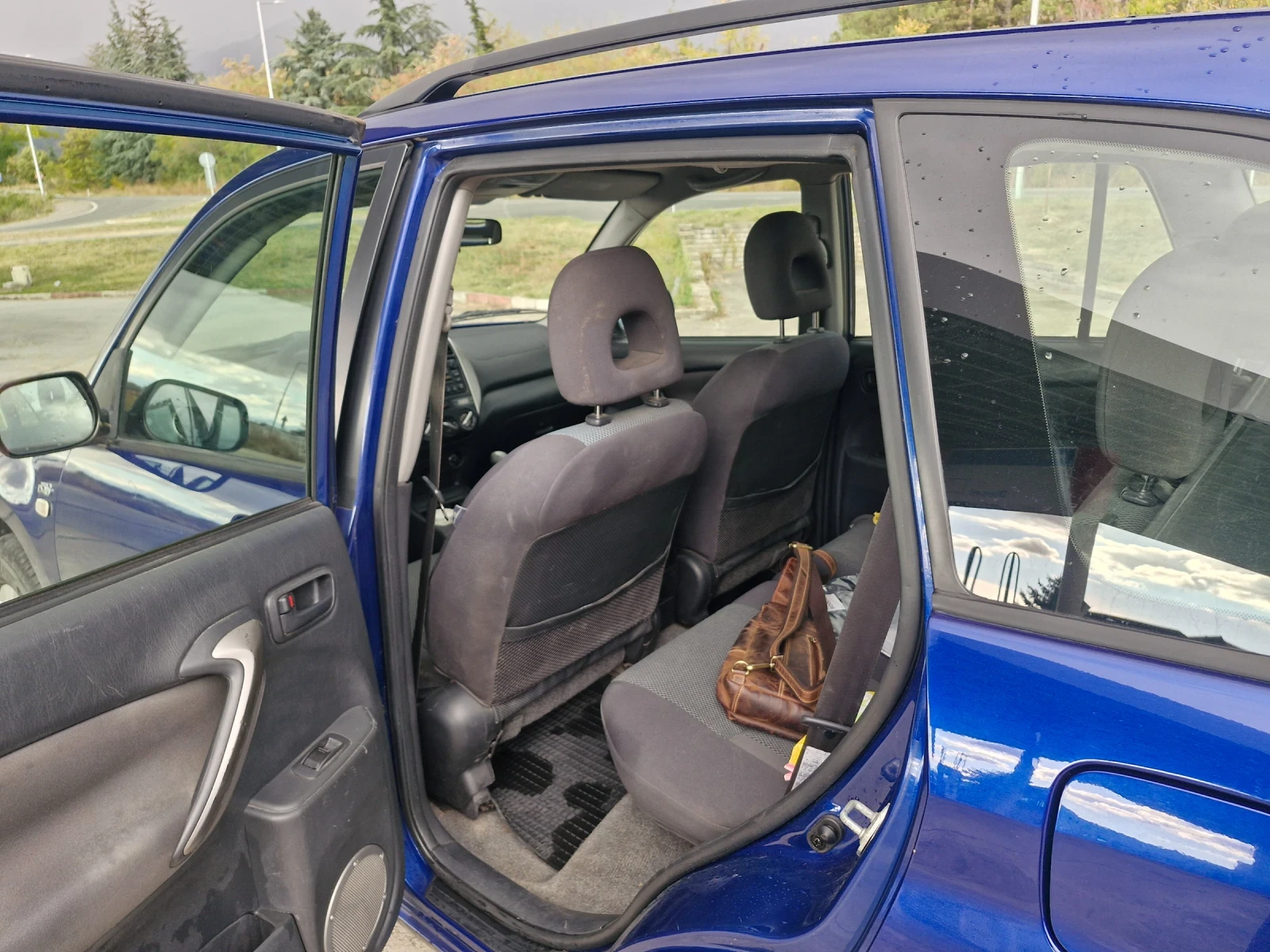 Toyota Rav4 2D4D 116KS, снимка 9 - Автомобили и джипове - 56584515