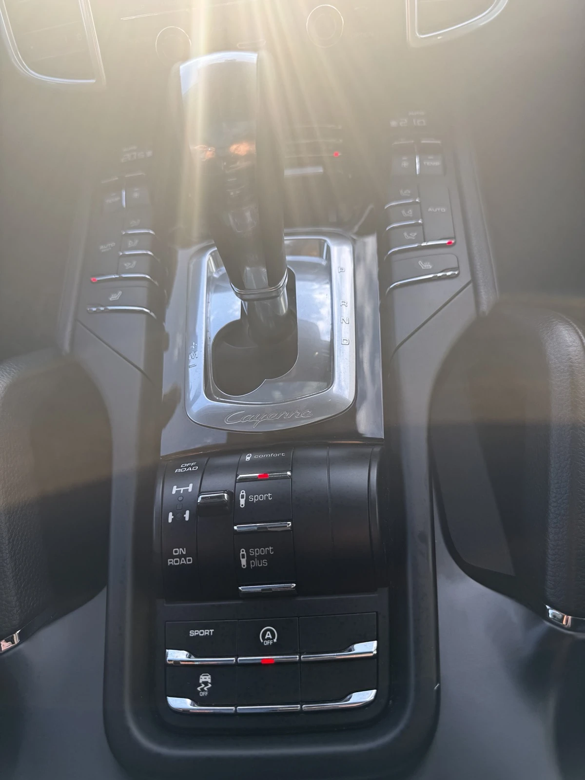 Porsche Cayenne 3.0TDi, снимка 15 - Автомобили и джипове - 56623638