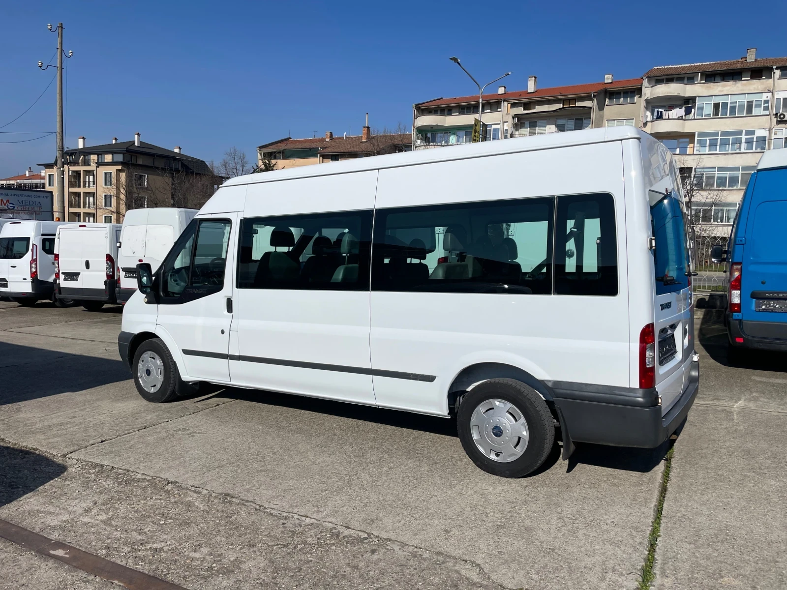 Ford Transit 2.2 CDTi /MAXI/ 2 x КЛИМА//TEMPOMAT, снимка 4 - Бусове и автобуси - 53821304