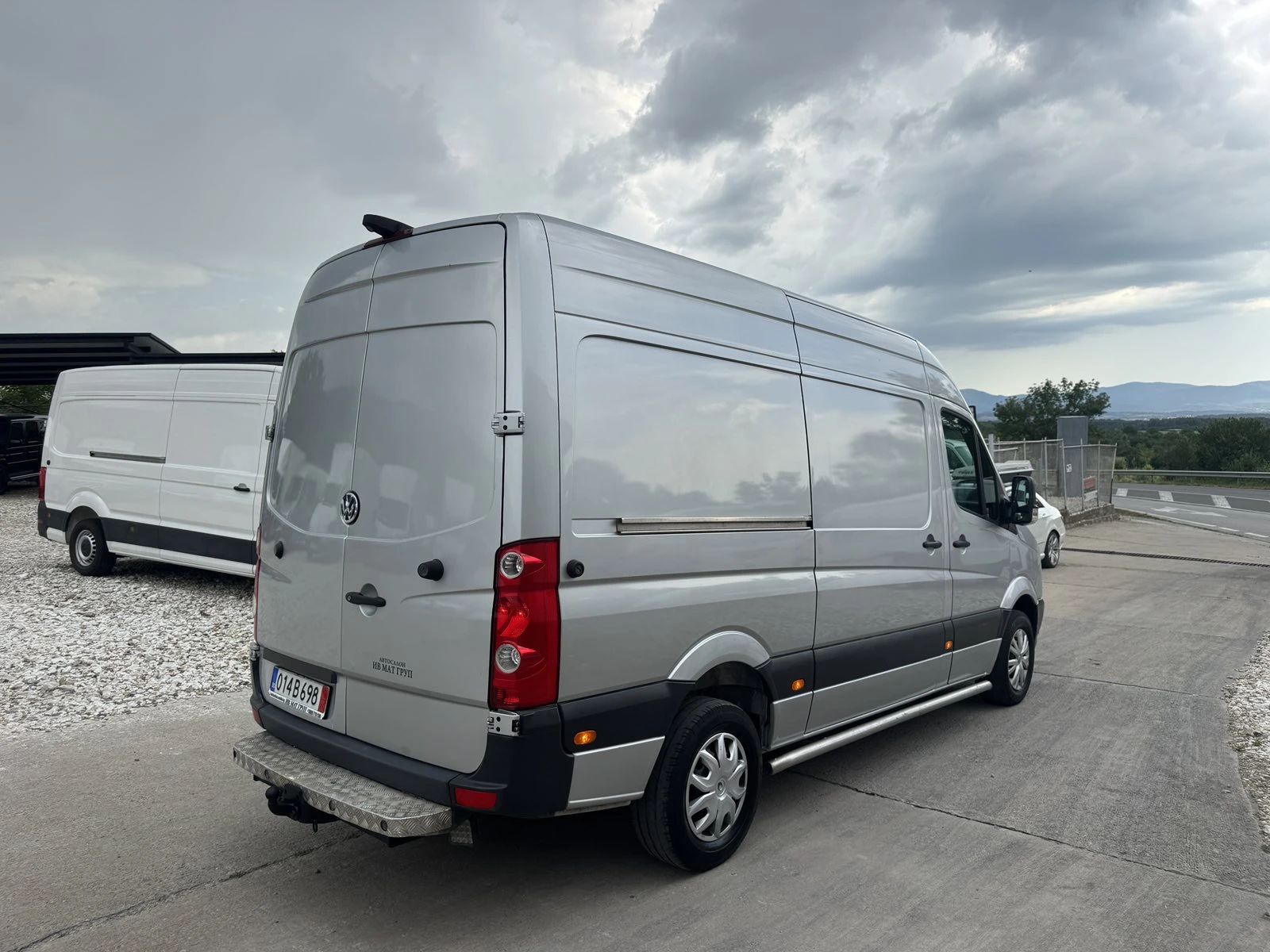 VW Crafter 2.5tTDI, KLIMA, ПЪЛНА СЕРВИЗНА ИСТОРИЯ!!!, снимка 6 - Бусове и автобуси - 54870316