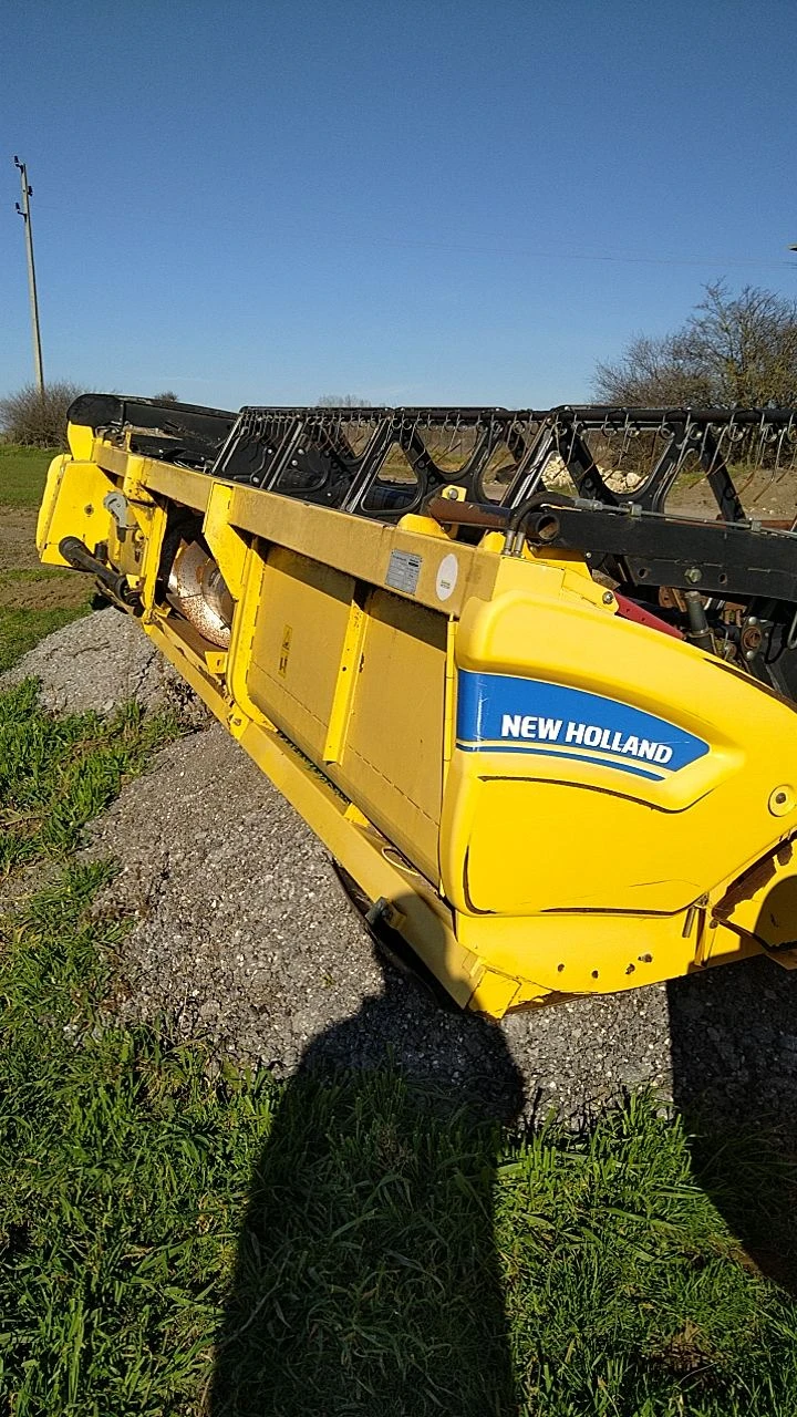 Комбайн New Holland CX6080, снимка 3 - Селскостопанска техника - 49191176