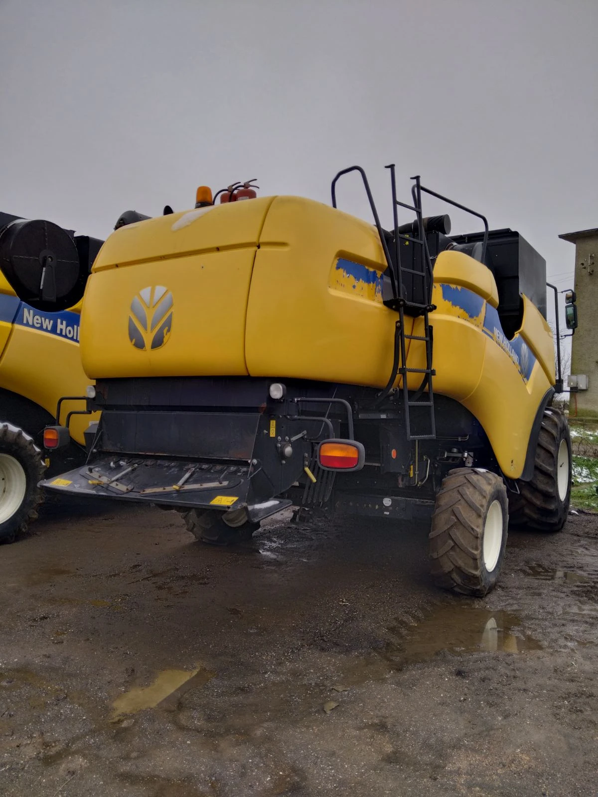Комбайн New Holland CX6080 - изображение 2