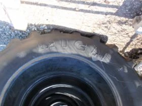 Гуми, снимка 10