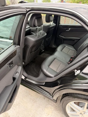 Mercedes-Benz E 250 212, снимка 11