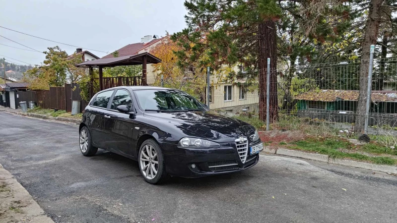 Alfa Romeo 147 Q2, снимка 1 - Автомобили и джипове - 48010379