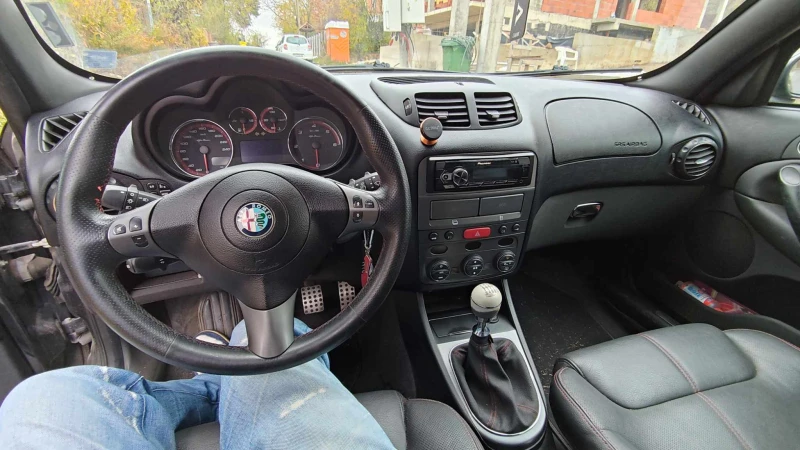 Alfa Romeo 147 Q2, снимка 13 - Автомобили и джипове - 48010379