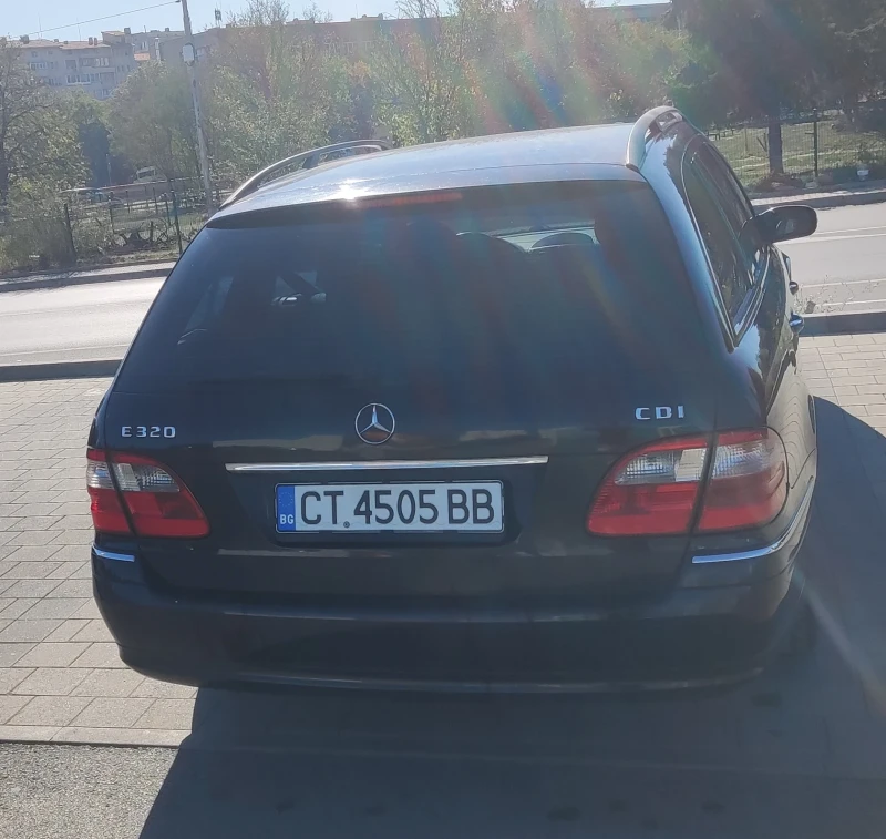 Mercedes-Benz E 320, снимка 2 - Автомобили и джипове - 48127345