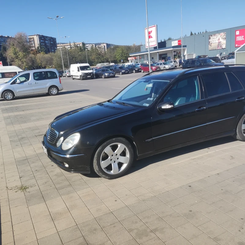 Mercedes-Benz E 320, снимка 3 - Автомобили и джипове - 48127345