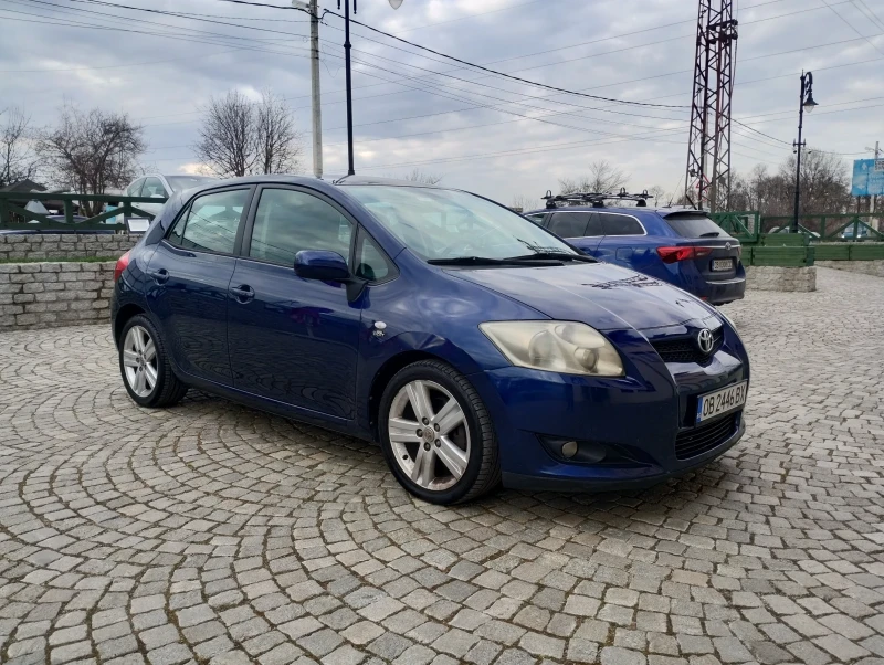 Toyota Auris 2.2 DCAT 177hp 153 000 km, снимка 1 - Автомобили и джипове - 48782671