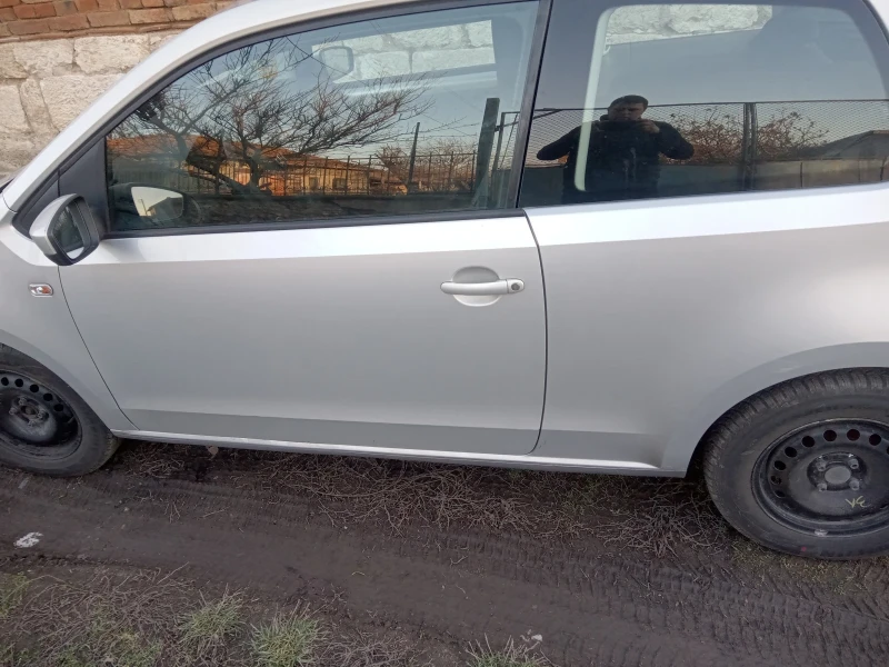 Seat Mii Метан, снимка 5 - Автомобили и джипове - 48930143