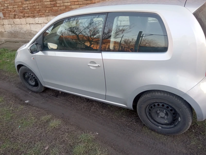 Seat Mii Метан, снимка 4 - Автомобили и джипове - 48930143