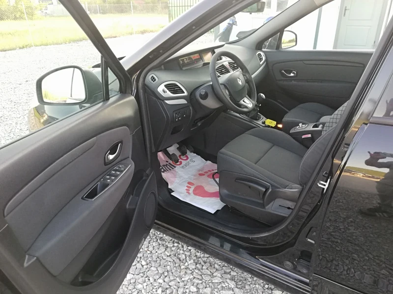 Renault Grand scenic 1.9DCI kli 131, снимка 9 - Автомобили и джипове - 50285069