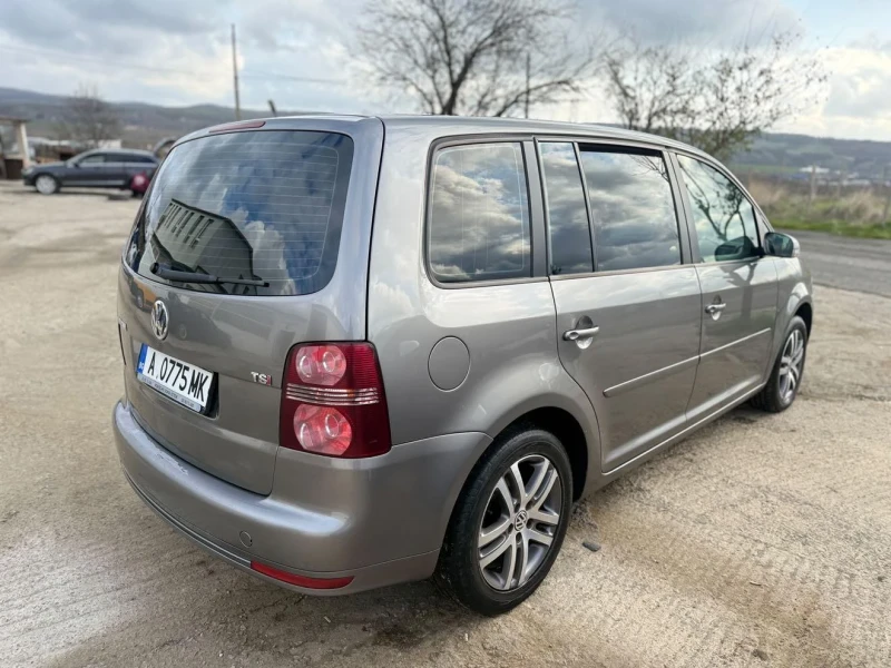 VW Touran 1.4TSI  140hp, снимка 4 - Автомобили и джипове - 52662330