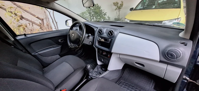 Dacia Sandero, снимка 3 - Автомобили и джипове - 52863530