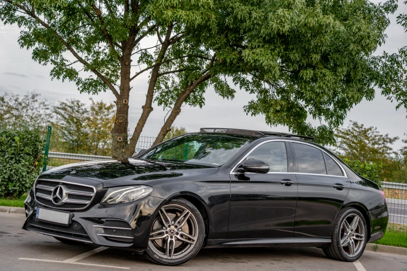 Mercedes-Benz E 220 AMG LINE/DIGITAL/PANO/BURMESTER/360/
