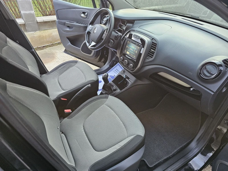 Renault Captur TCE 90 кс, снимка 12 - Автомобили и джипове - 53036012